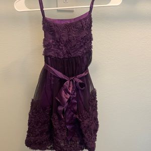 This is a youth size 10 purple dress with flowers, Brand:Bonnie Jean